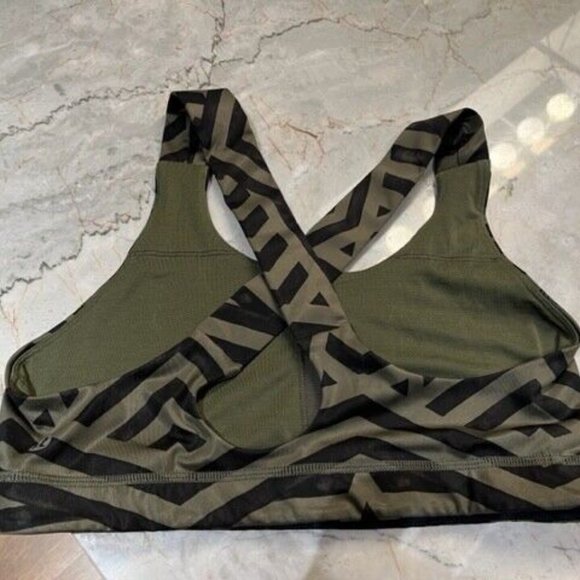 Lululemon All Sport Racerback Sports Bra - Size 8 - Picture 3 of 4